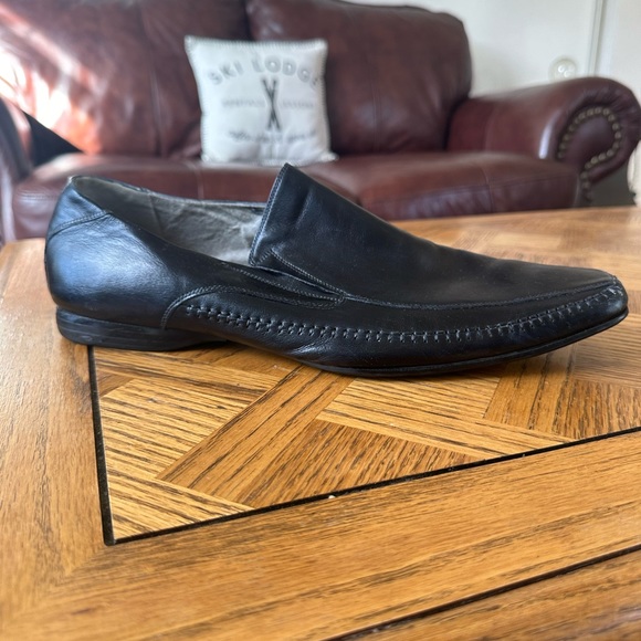 Steve Madden Men's Black Leather Loafers - Picture 4 of 11